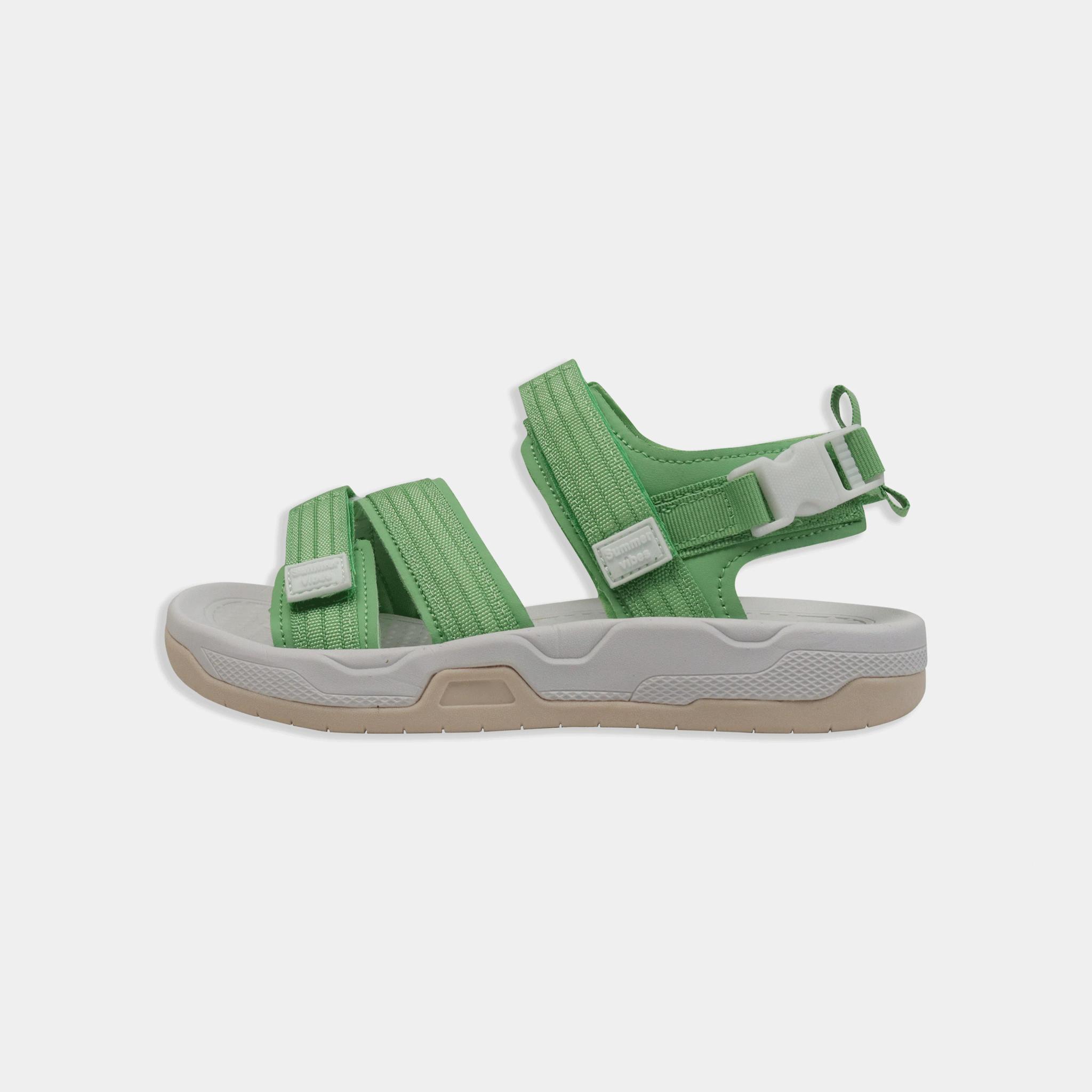 Boy sandal media preview 3
