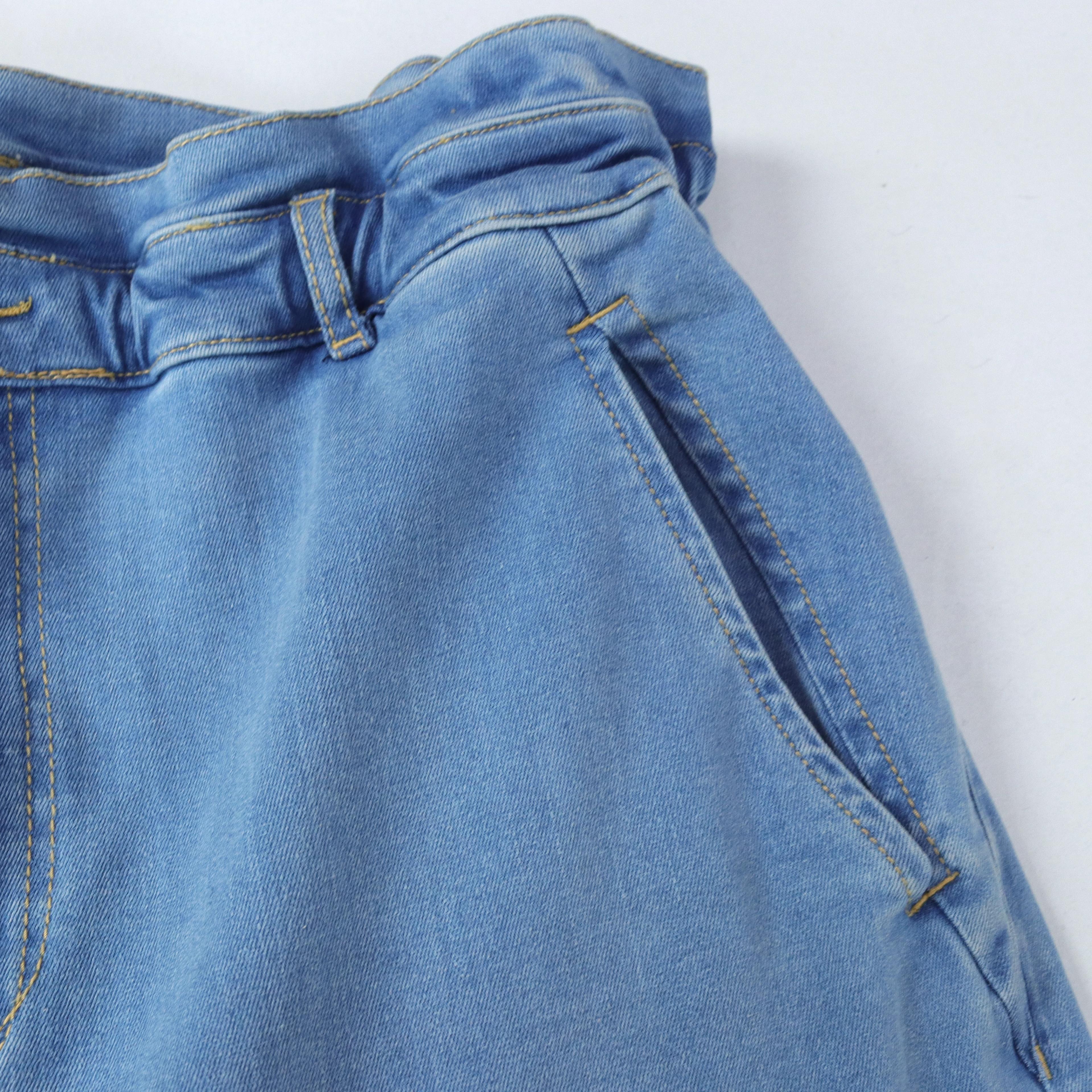Women’s Paper-bag Waist Tapered Jeans - Light Wash Denim Thumbnail 3