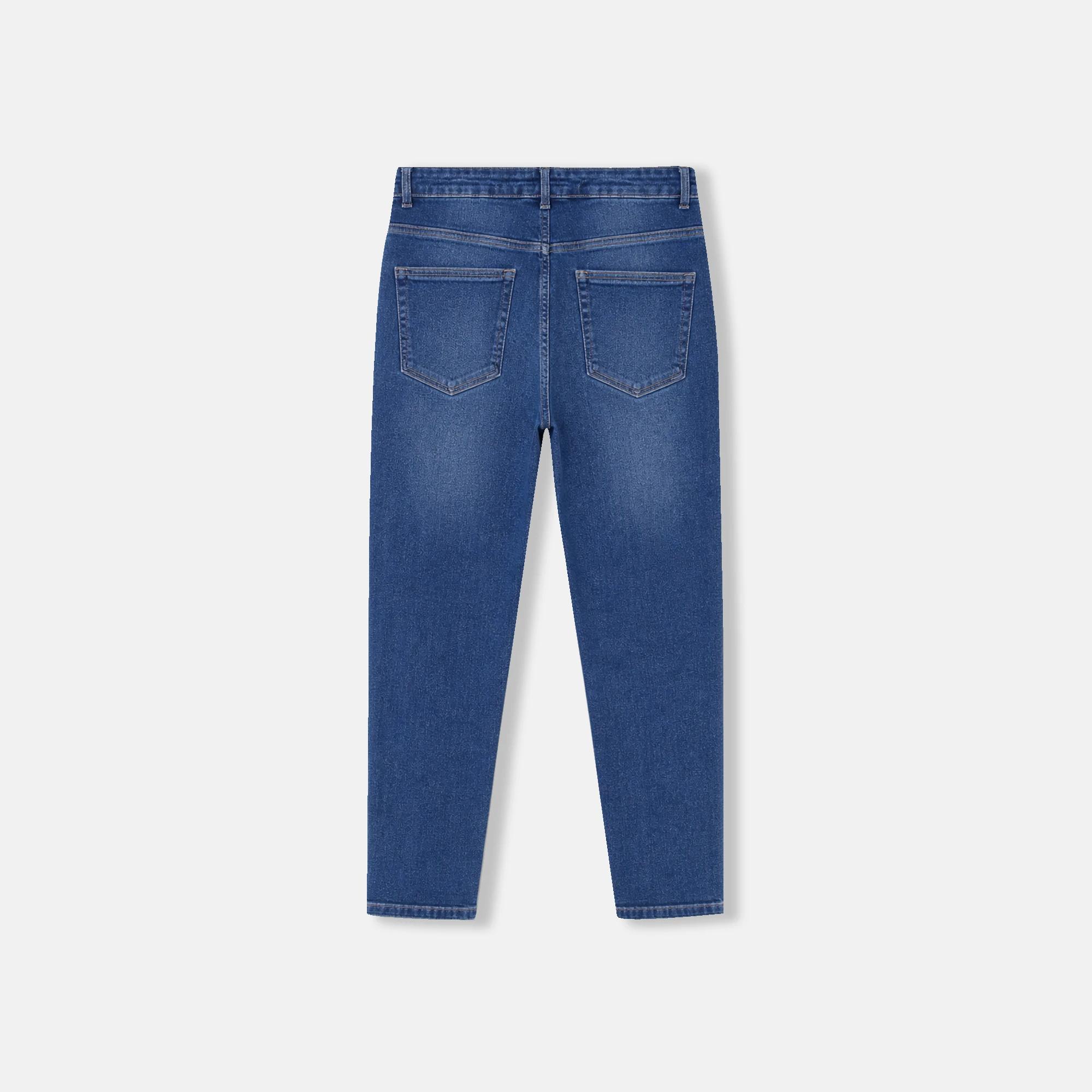 Men's Straight-Leg Comfort Stretch Denim Jeans media preview 3