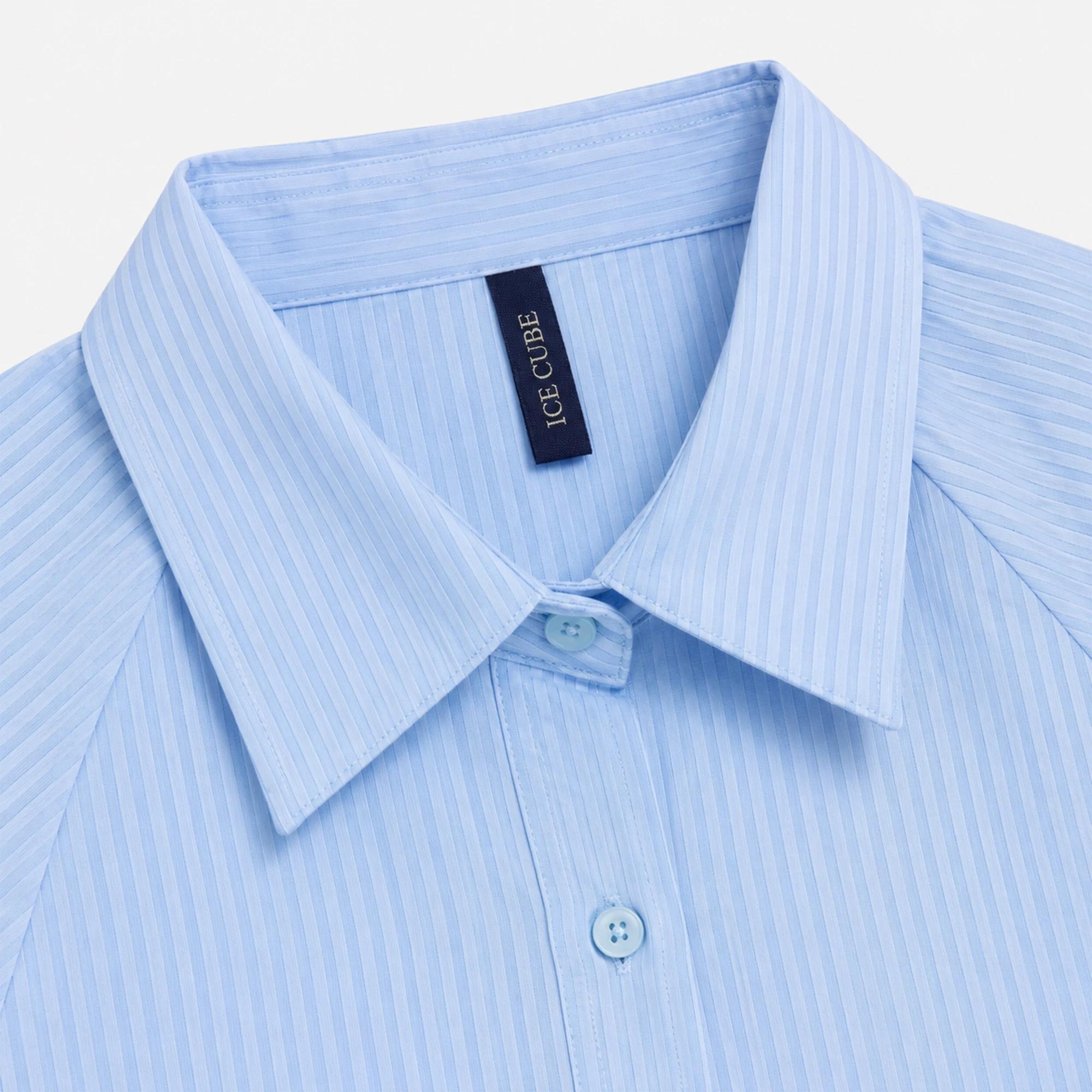 Women's short-sleeved striped shirt media preview 2