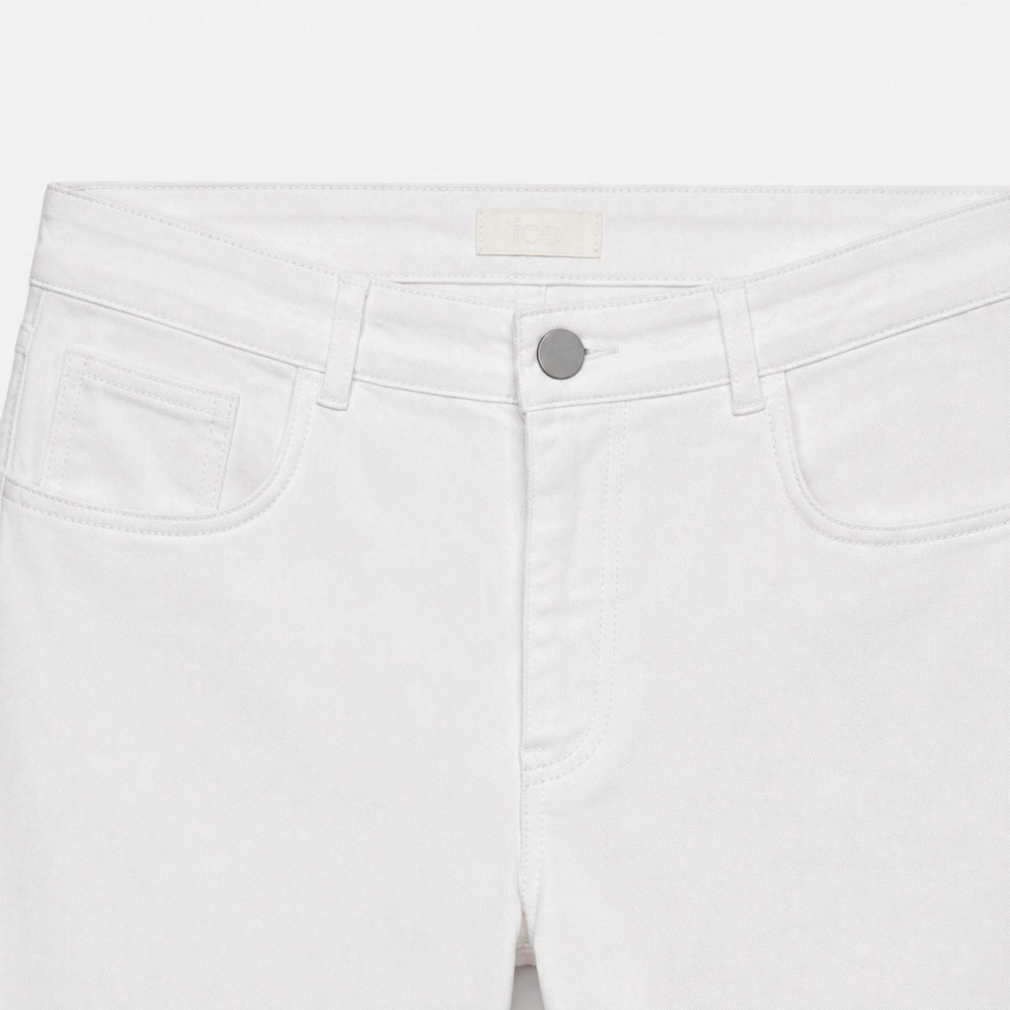 MEN'S STRAIGHT-FIT WHITE DENIM JEANS Thumbnail 2