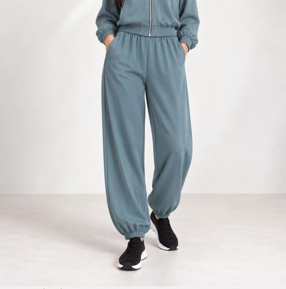 WOMEN’S ATHLETIC PANTS WITH AN ELASTICIZED WAIST AND CUFFS Thumbnail 1