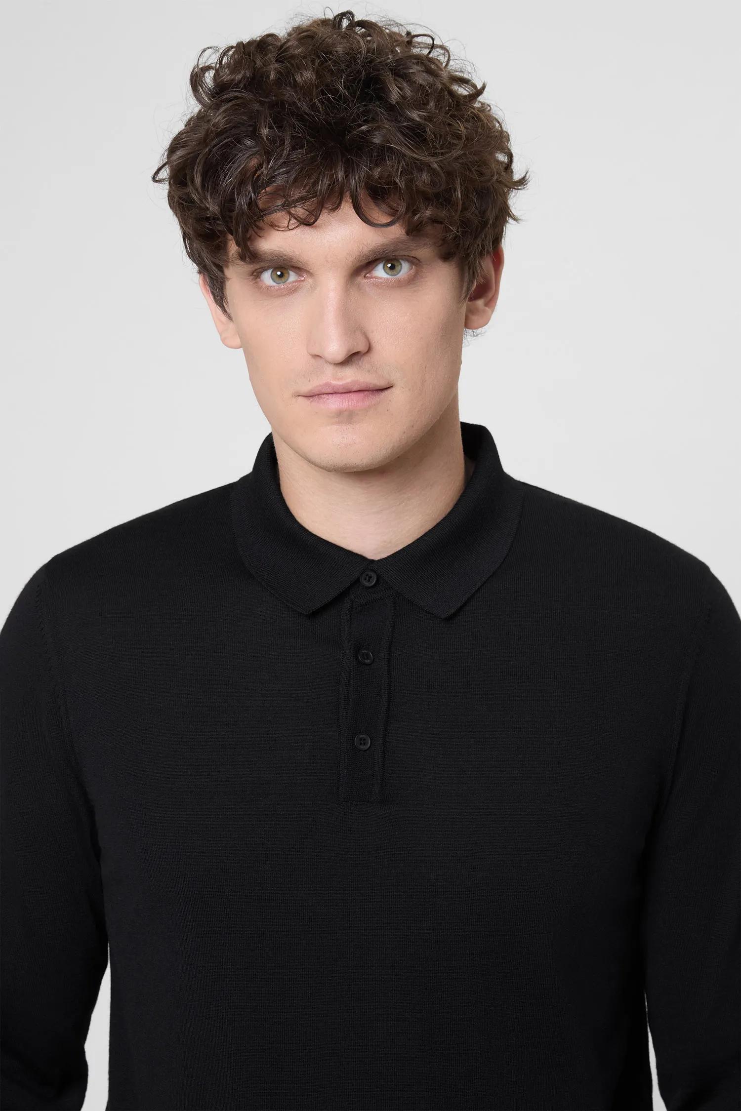 SWEATER BOSS product image