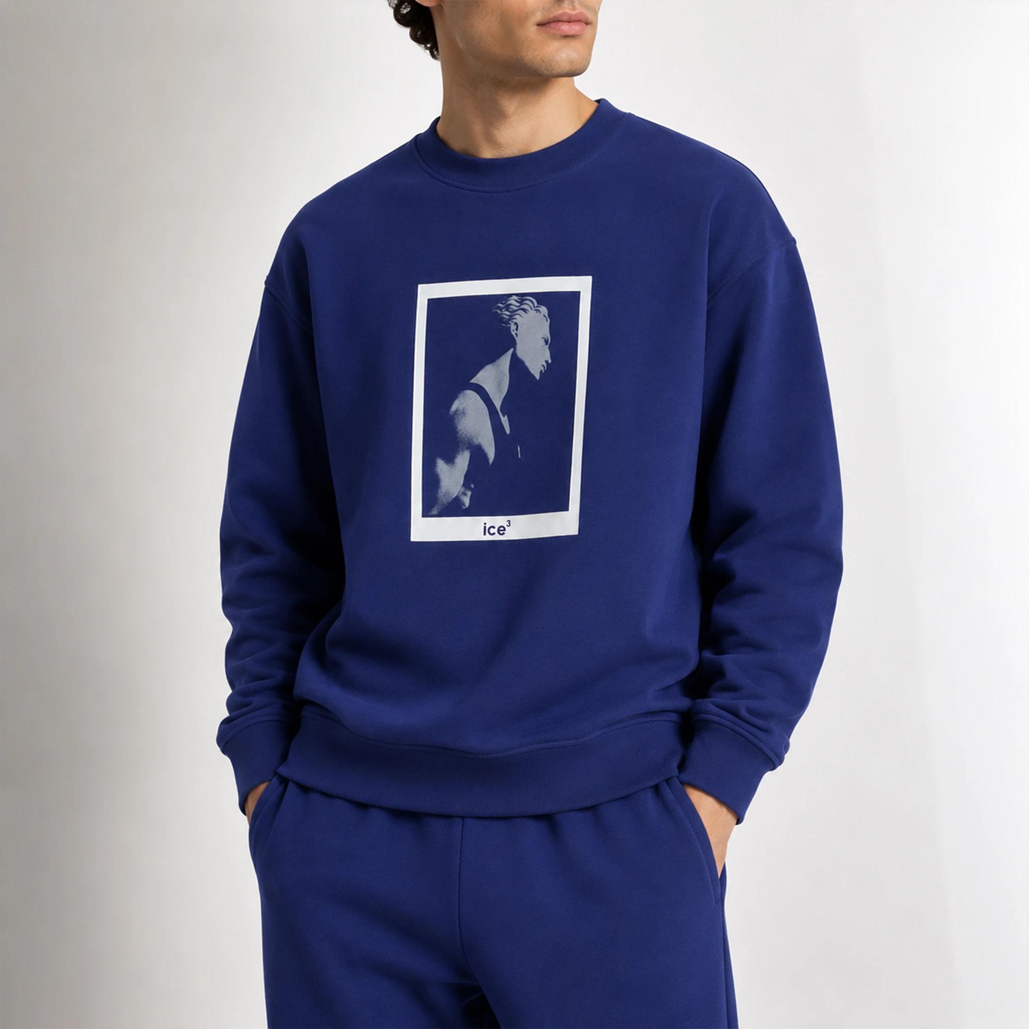 سويت شيرت رجالي بياقة دائرية وطبعة جرافيك – مزيج قطني product image