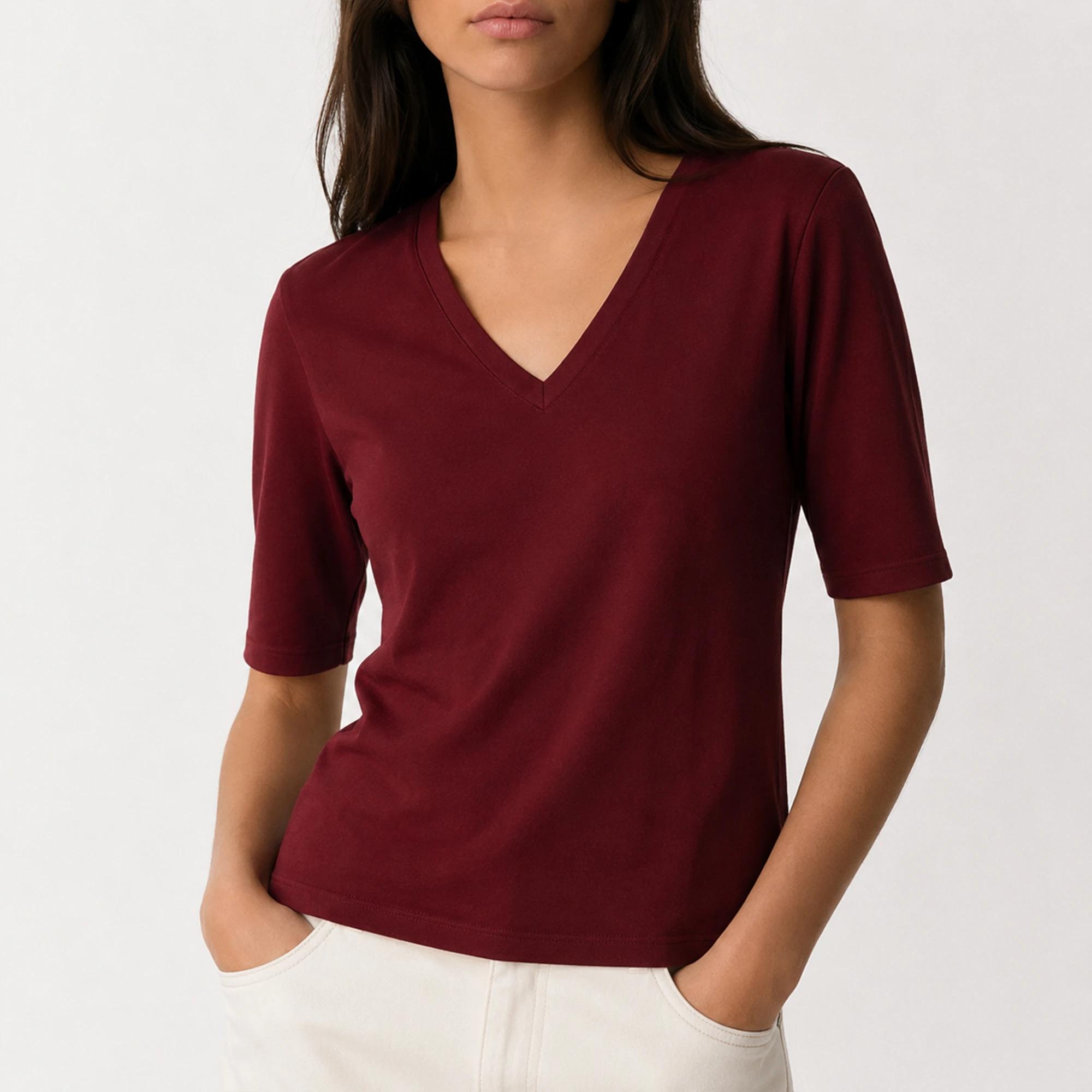 WOMEN'S V-NECK HALF-SLEEVE TOP product image