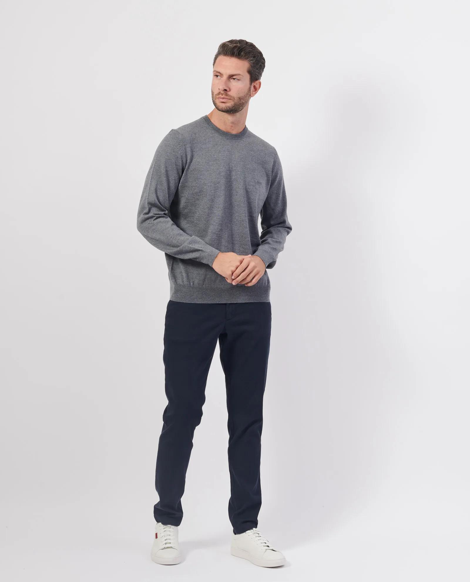 SWEATER BOSS media preview 4